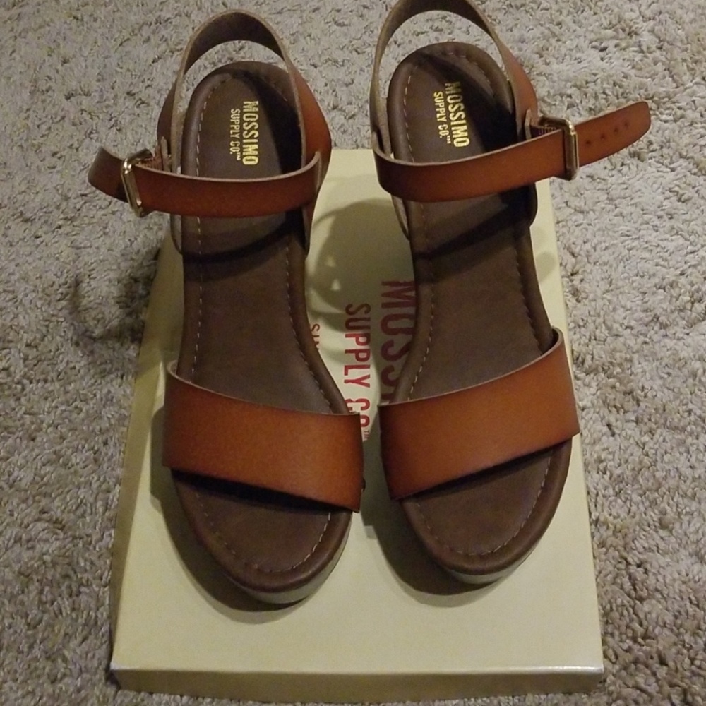 Mossimo Supply Co. Cali Sz 8